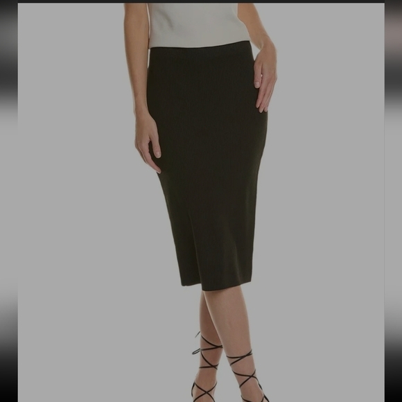 Rachel Zoe Dresses & Skirts - Rachel Zoe Black Ribbed Sweater Midi Skirt. Size XL. New.
